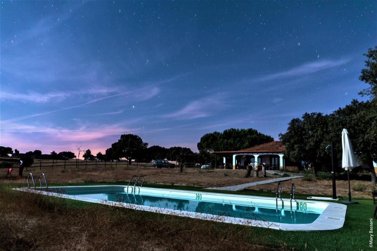 Eco-Lodge En La Reserva Privada Campanarios De Azaba - Proyecto De Conservacion Espeja Dış mekan fotoğraf