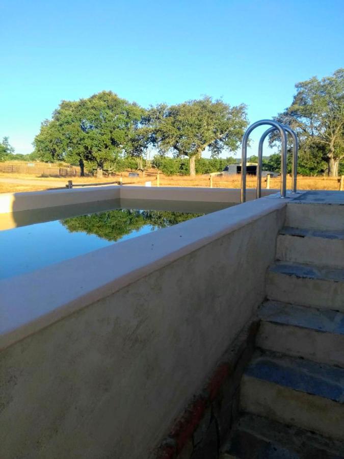 Eco-Lodge En La Reserva Privada Campanarios De Azaba - Proyecto De Conservacion Espeja Dış mekan fotoğraf